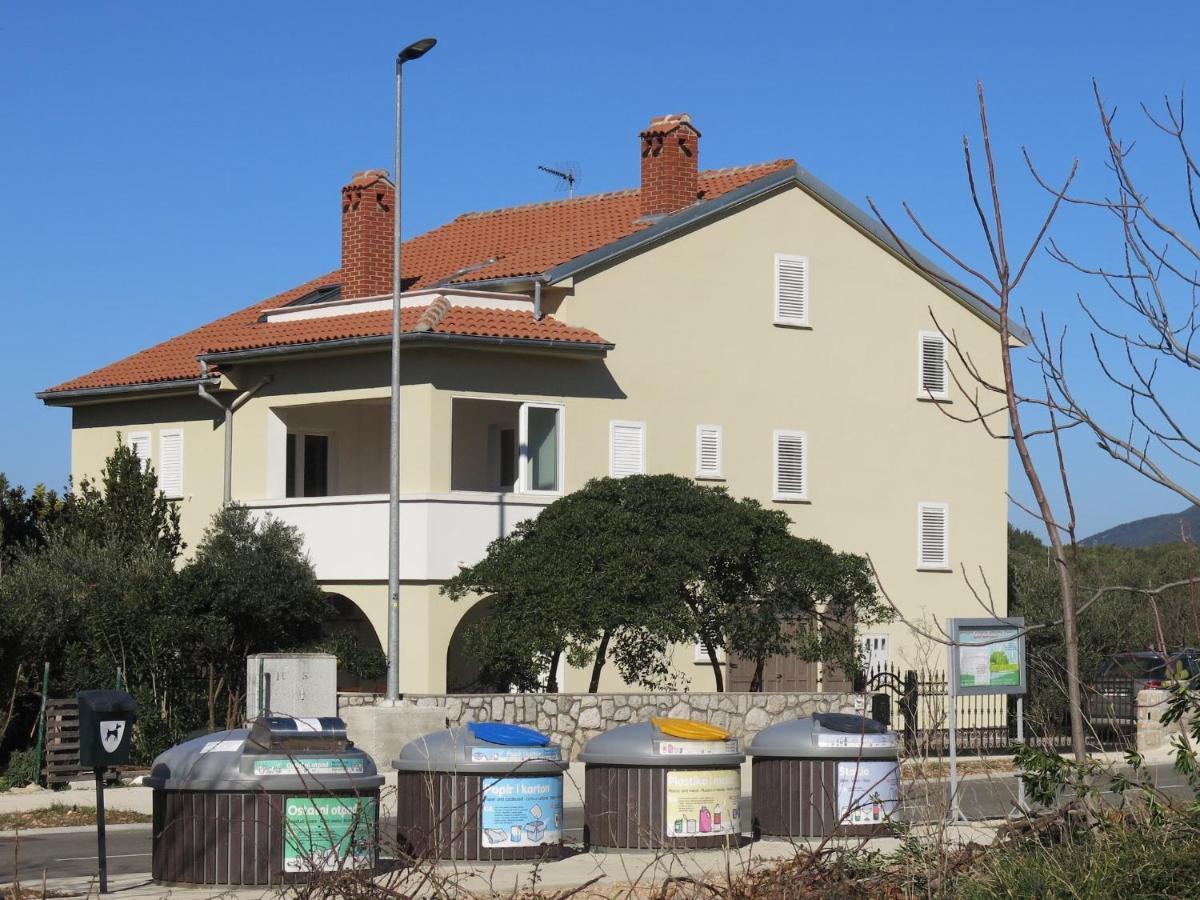 Apartments Rea Cres Buitenkant foto